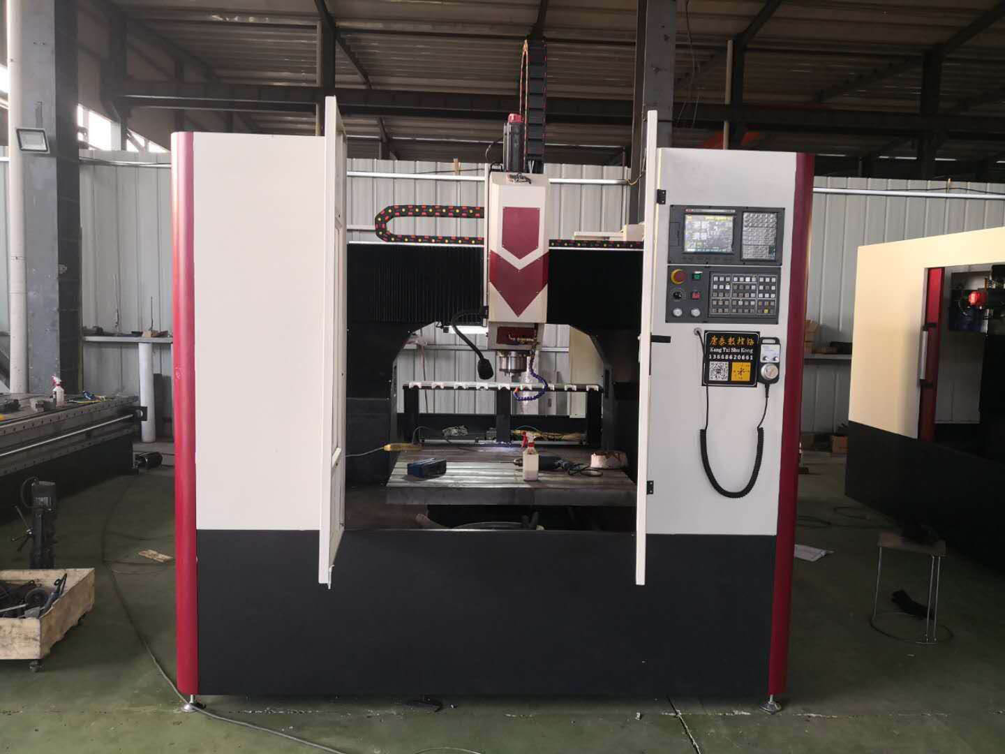 铝型材加工中心操作注意安全事项